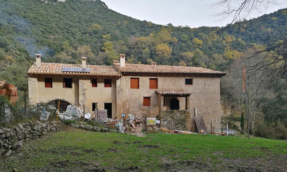 Obres a la Rectoria de Sant Aniol