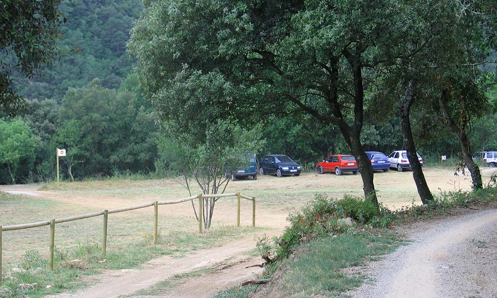 Reestructuracio aparcament de Sadernes